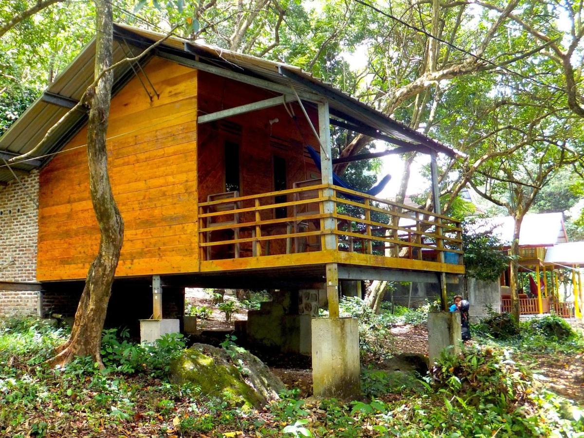Olala Cafe & Bungalows Сабанг Экстерьер фото